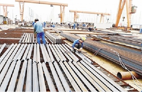 青岛史上最大环保搬迁启动 94家企业关停，建设工程施工全面推进